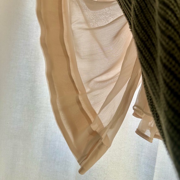 Anthropologie Cream Blouse - Picture 5 of 7